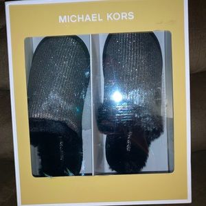 NEW Michael Kors size 9 Janis Slipper. Black faux fur with silver bling shine.
